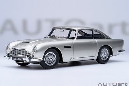 ASTON MARTIN DB5 (BIRCH SILVER)