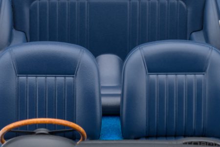 Aston Martin DB5 (Caribbean Pearl)