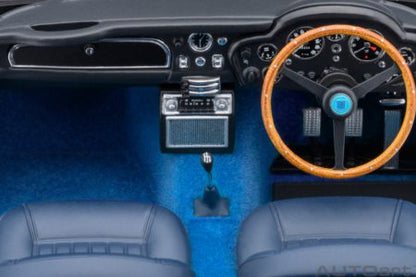Aston Martin DB5 (Caribbean Pearl)