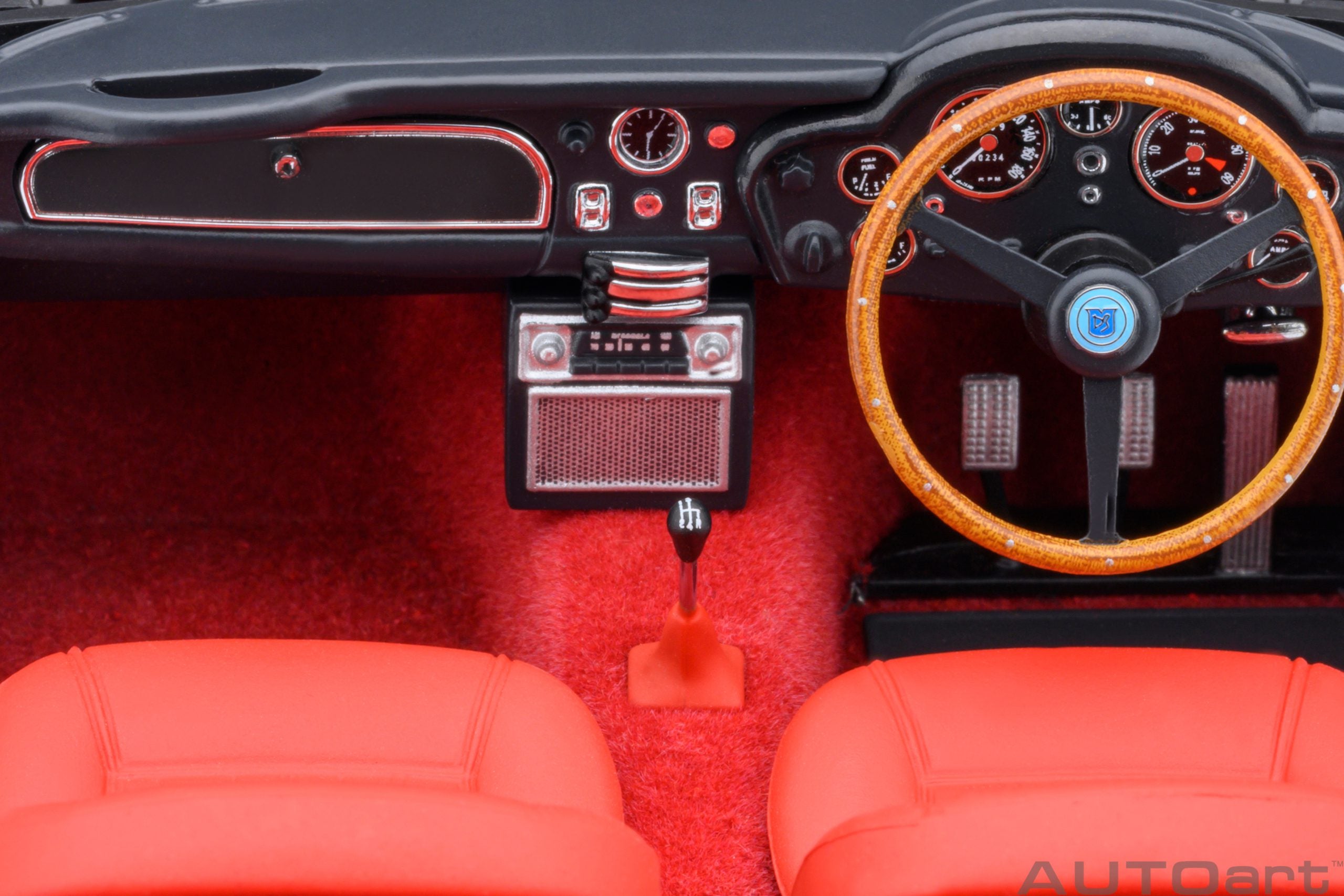 Aston Martin DB5 (Dubonnet Rosso)