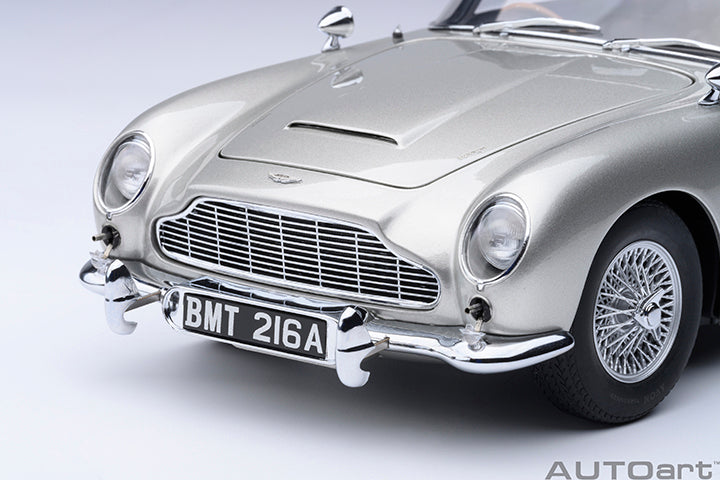 Aston Martin DB5  (James Bond, Goldfinger)