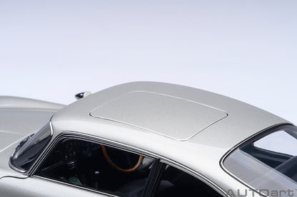 Aston Martin DB5  (James Bond, Goldfinger)