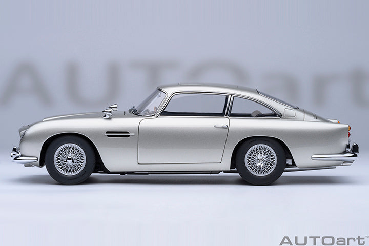 Aston Martin DB5  (James Bond, Goldfinger)