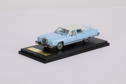 1979 Lincoln Continental Town Car – Wedgewood Blue