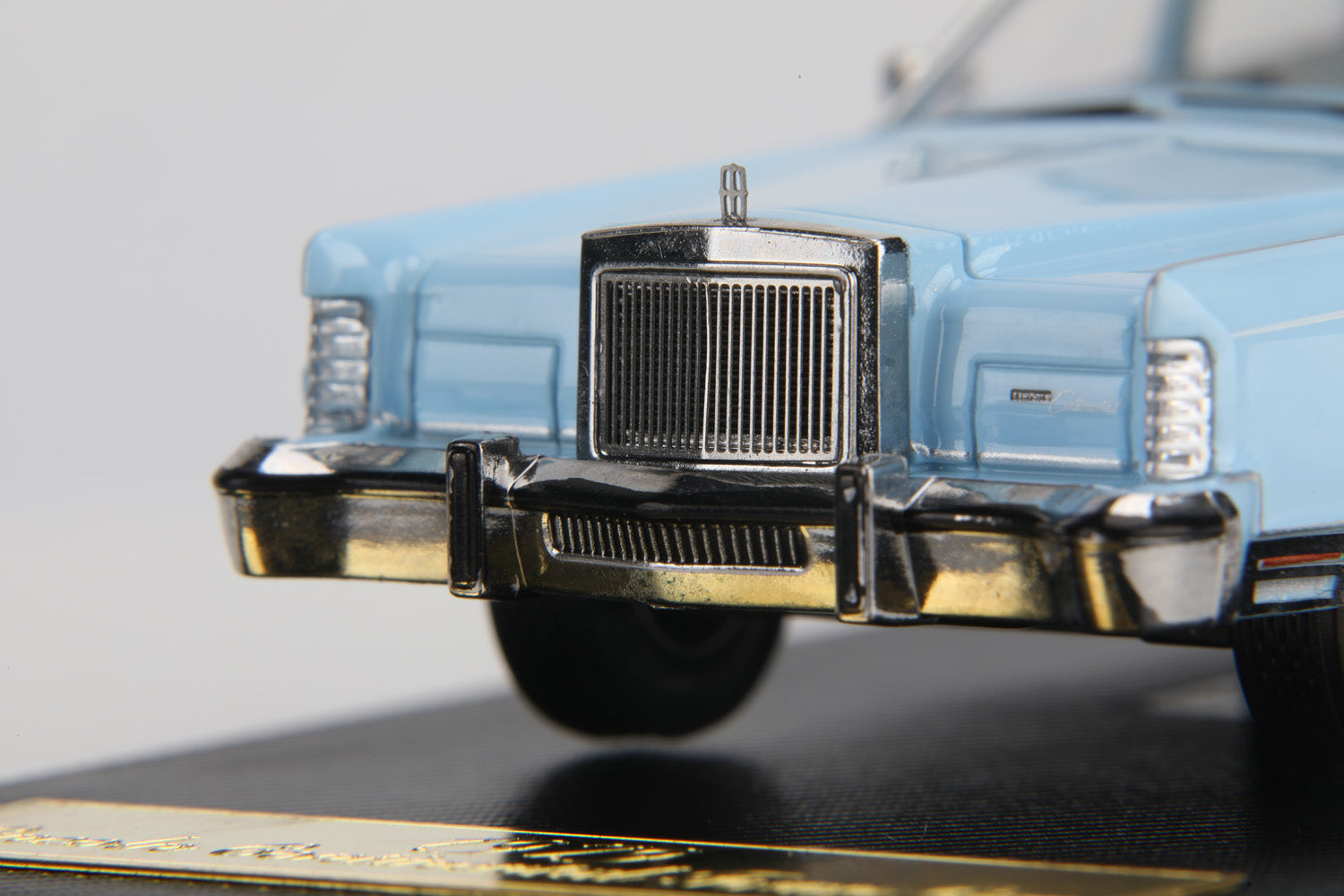 1979 Lincoln Continental Town Car – Wedgewood Blue