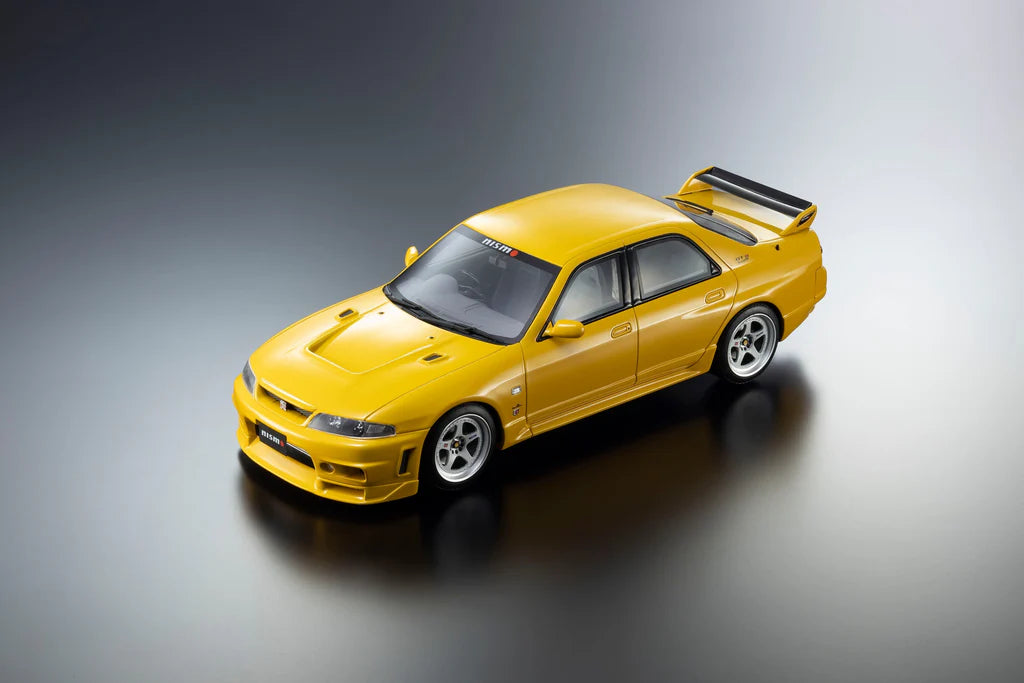 (PRE-ORDER 2026) Nissan Skyline R33 GT-R Autech Ver. NISMO Jaune – Kyosho Samurai 1:18 (KSR18071Y)