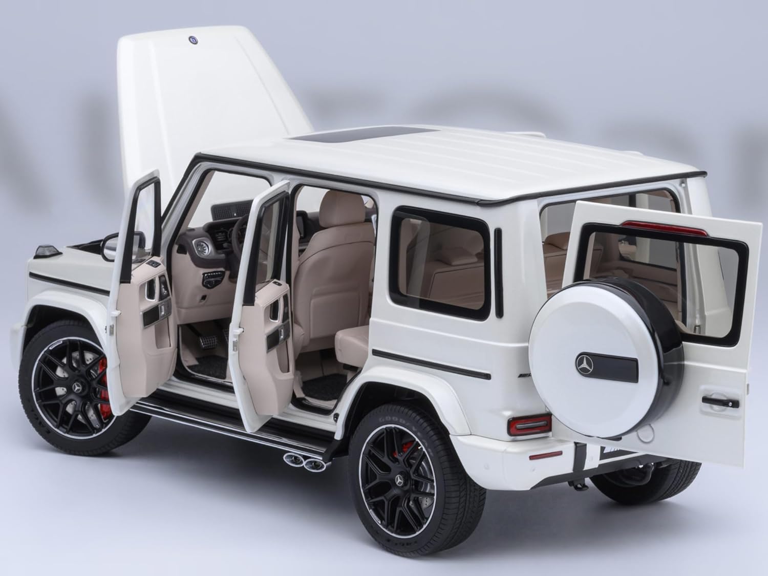 AUTOART-2019 AMG G63 Brilliant White 1/18