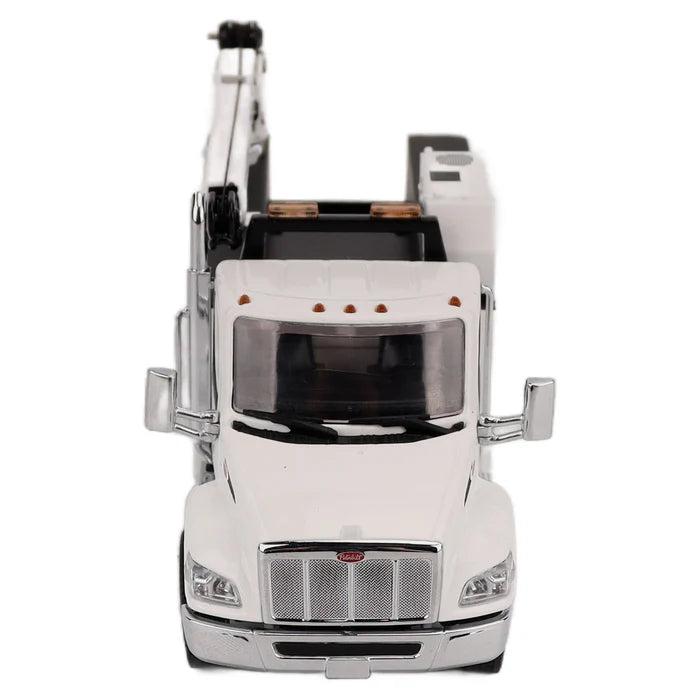 DIECAST MASTERS 1/50-Peterbilt Model 536 Auto-Crane Titan85-Body HC14 (DM71223)