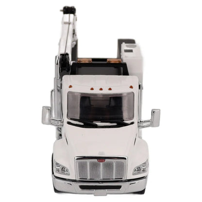 DIECAST MASTERS 1/50-Peterbilt Model 536 Auto-Crane Titan85-Body HC14 (DM71223)