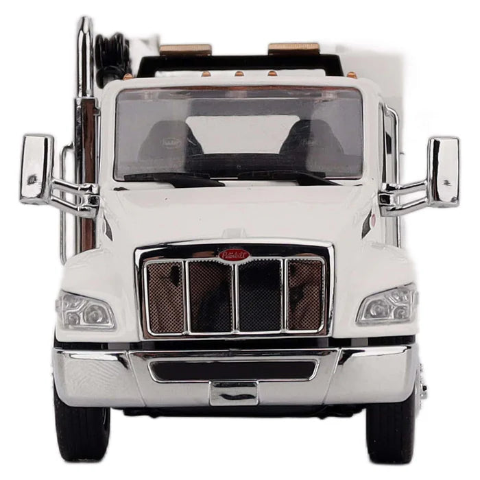 DIECAST MASTERS 1/50-Peterbilt Model 536 Auto-Crane Titan85-Body HC14 (DM71223)