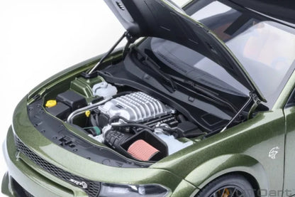 AutoArt 1:18- Dodge Charger SRT Hellcat Redeye Jailbreak (F8 Green) AA71752