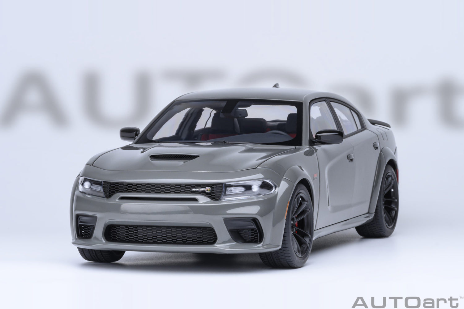 AutoArt 1:18- Dodge Charger Scat Pack Widebody (Destroyer Grey) AA71756