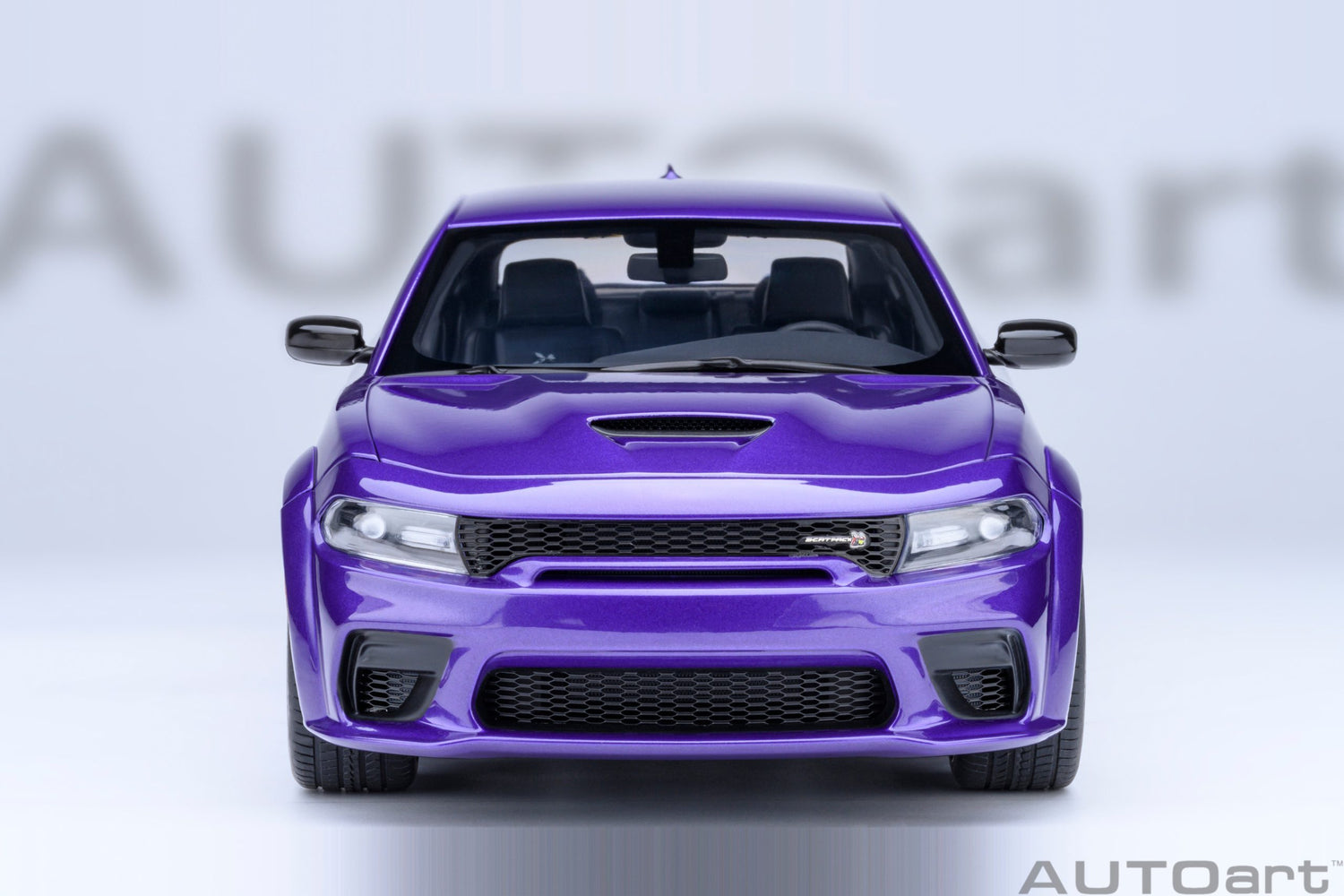 AutoArt 1:18- Dodge Charger Scat Pack Widebody (Plum Crazy) AA71757