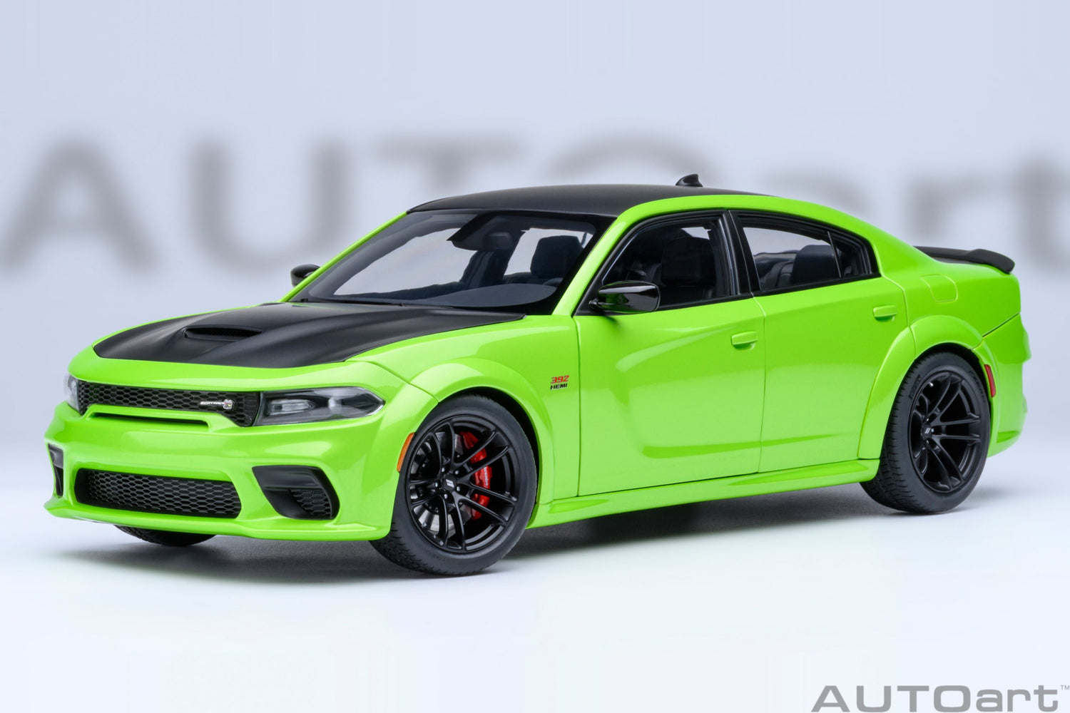 AutoArt 1:18-  Dodge Charger Scat Pack Widebody (Sublime) AA71758