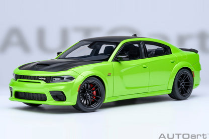 AutoArt 1:18-  Dodge Charger Scat Pack Widebody (Sublime) AA71758
