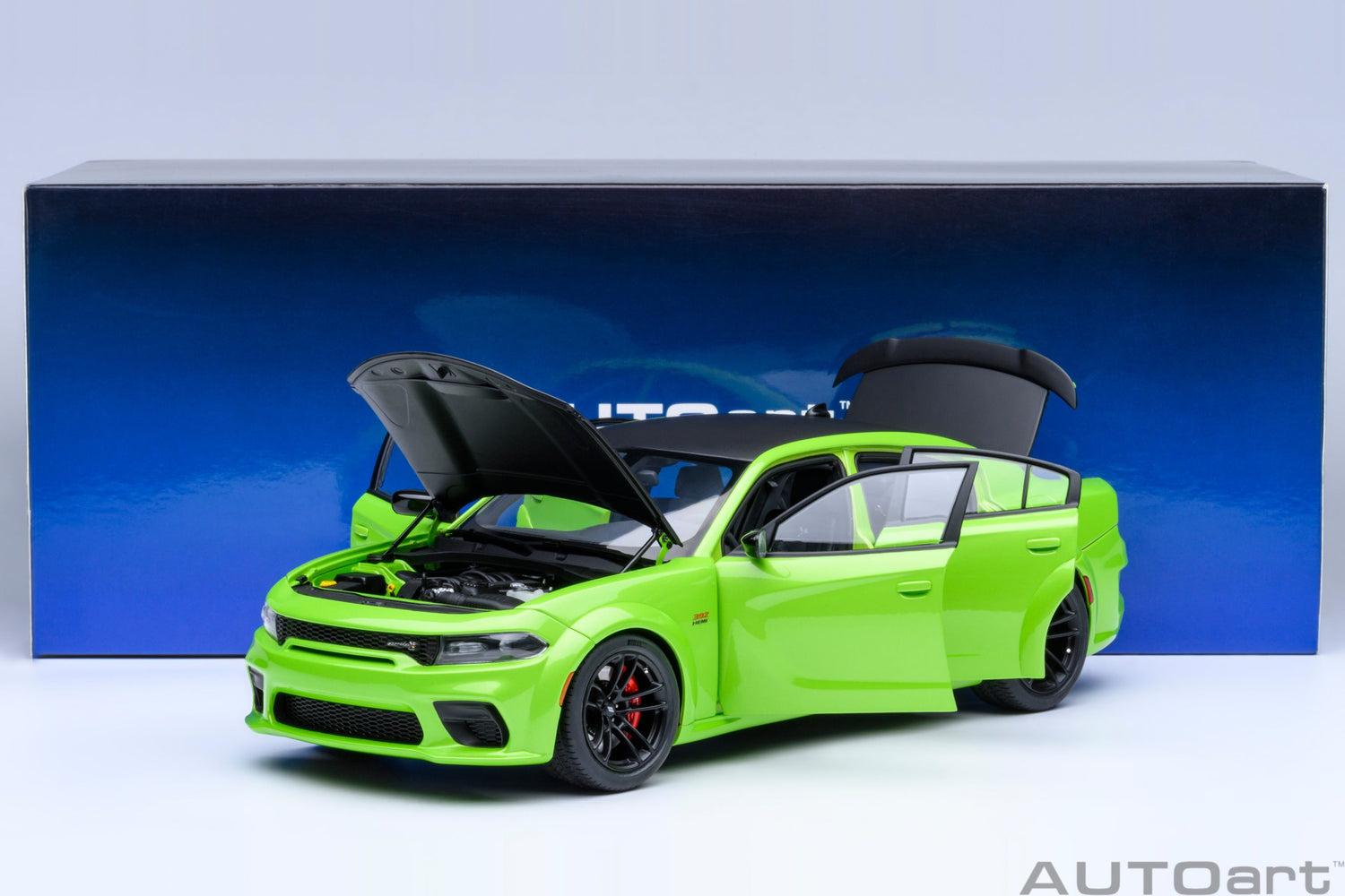 AutoArt 1:18-  Dodge Charger Scat Pack Widebody (Sublime) AA71758