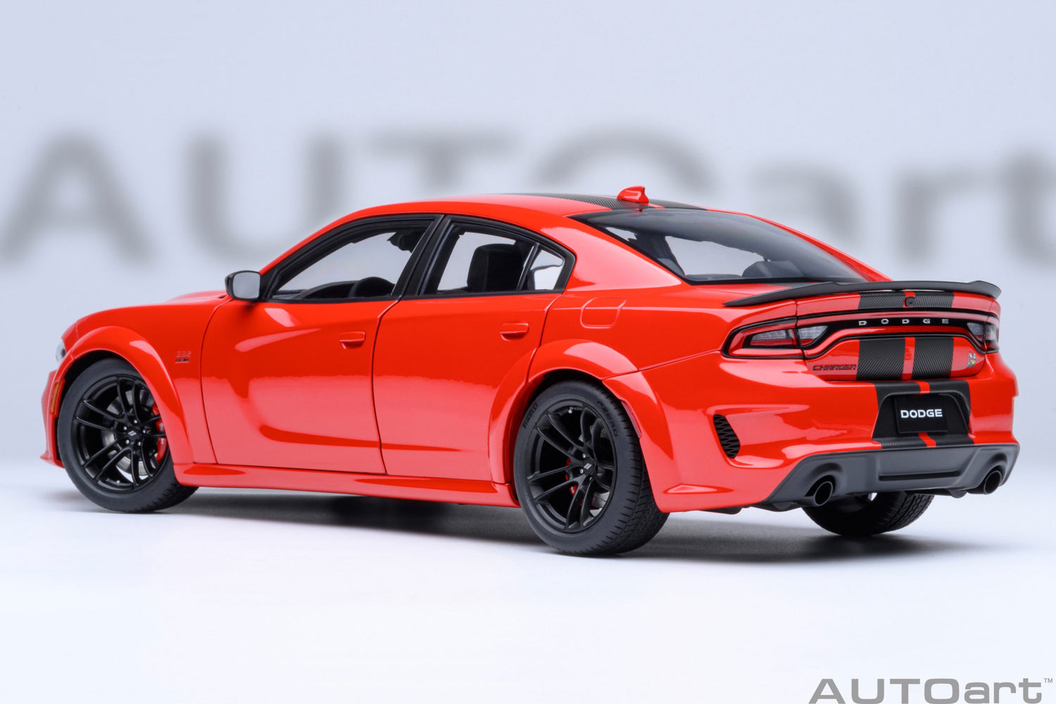 AutoArt 1:18-  Dodge Charger Scat Pack Widebody (TorRed) AA71759