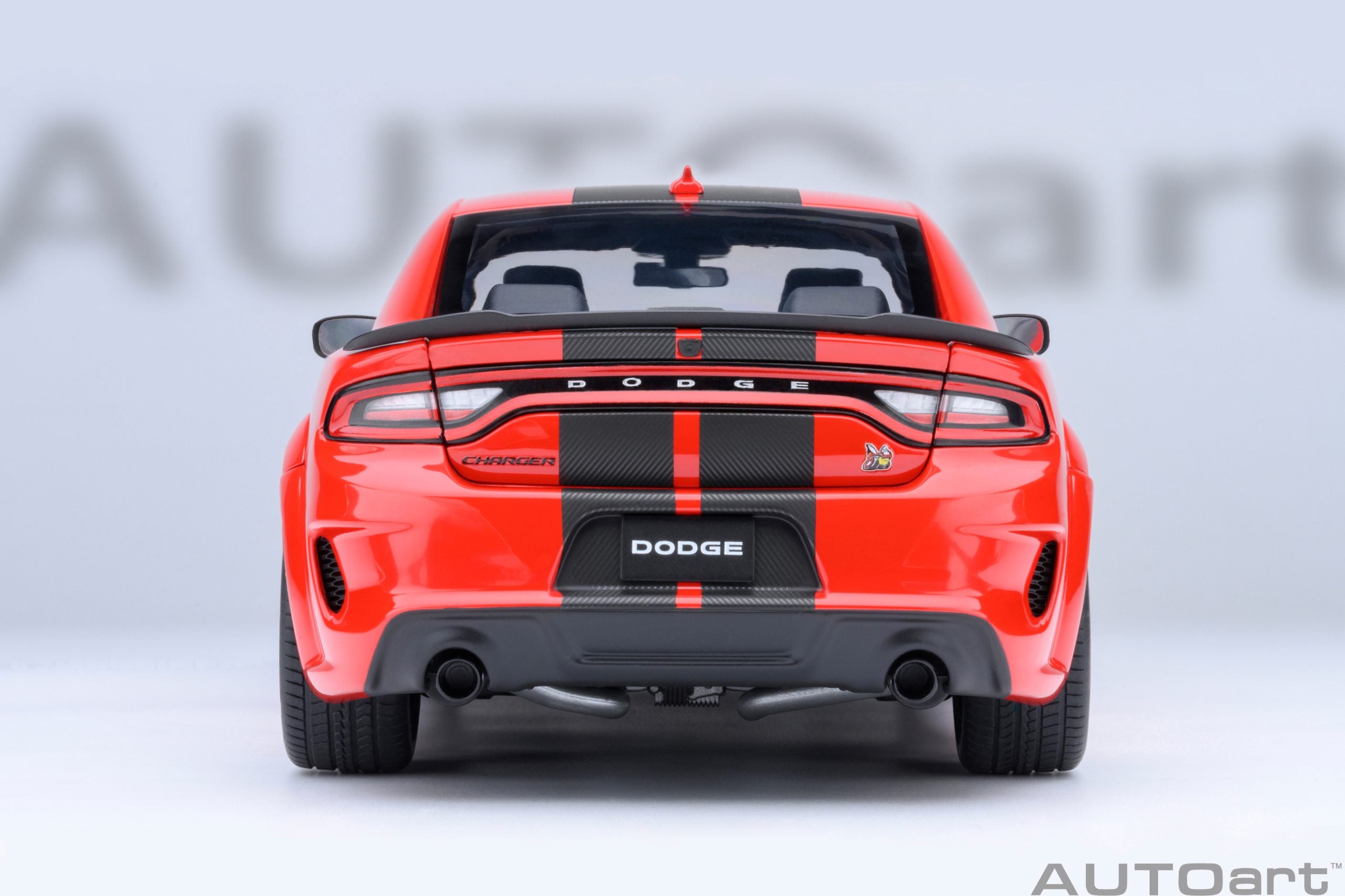 AutoArt 1:18-  Dodge Charger Scat Pack Widebody (TorRed) AA71759