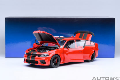 AutoArt 1:18-  Dodge Charger Scat Pack Widebody (TorRed) AA71759