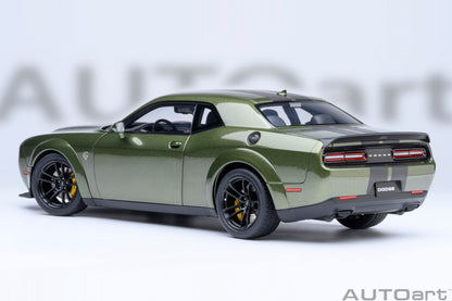 AutoArt 1:18- Dodge Challenger SRT Jailbreak 2022 (F8 Green) AA71761