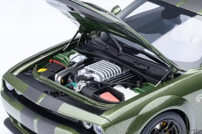 AutoArt 1:18- Dodge Challenger SRT Jailbreak 2022 (F8 Green) AA71761