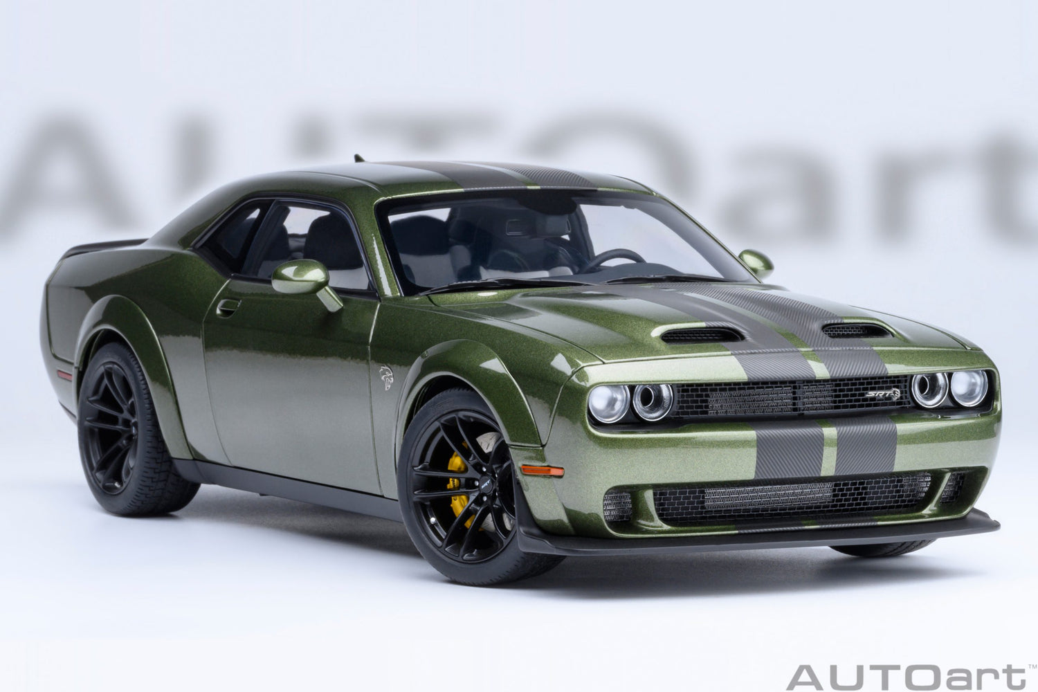 AutoArt 1:18- Dodge Challenger SRT Jailbreak 2022 (F8 Green) AA71761