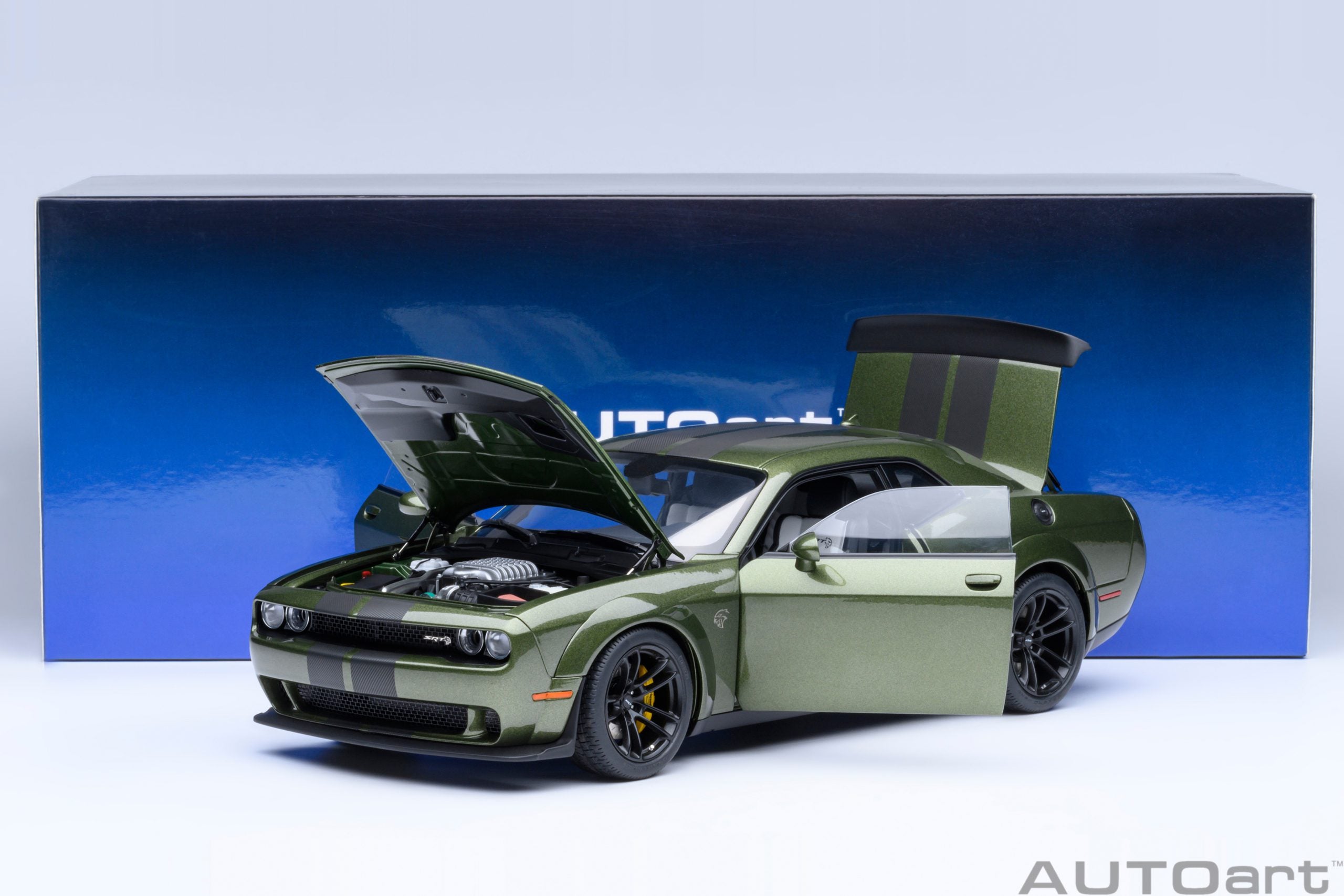 AutoArt 1:18- Dodge Challenger SRT Jailbreak 2022 (F8 Green) AA71761