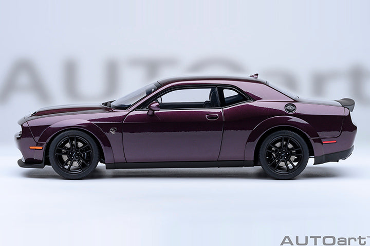 AutoArt 1:18- DODGE CHALLENGER SRT JAILBREAK 2022 (HELLRAISIN/PURPLE) AA71762