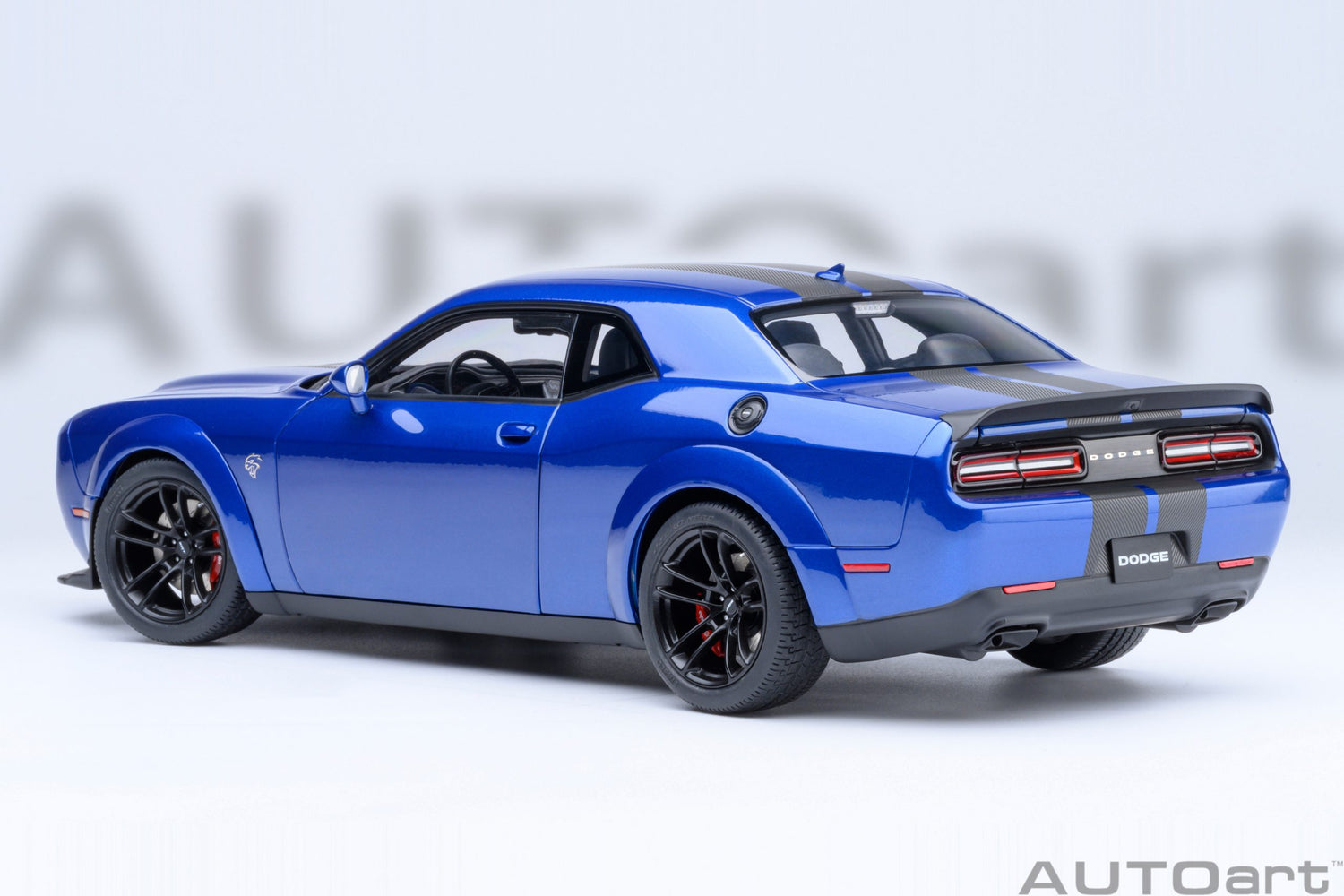 AutoArt 1:18- Dodge Challenger SRT Jailbreak 2022 (Indigo Blue) AA71763