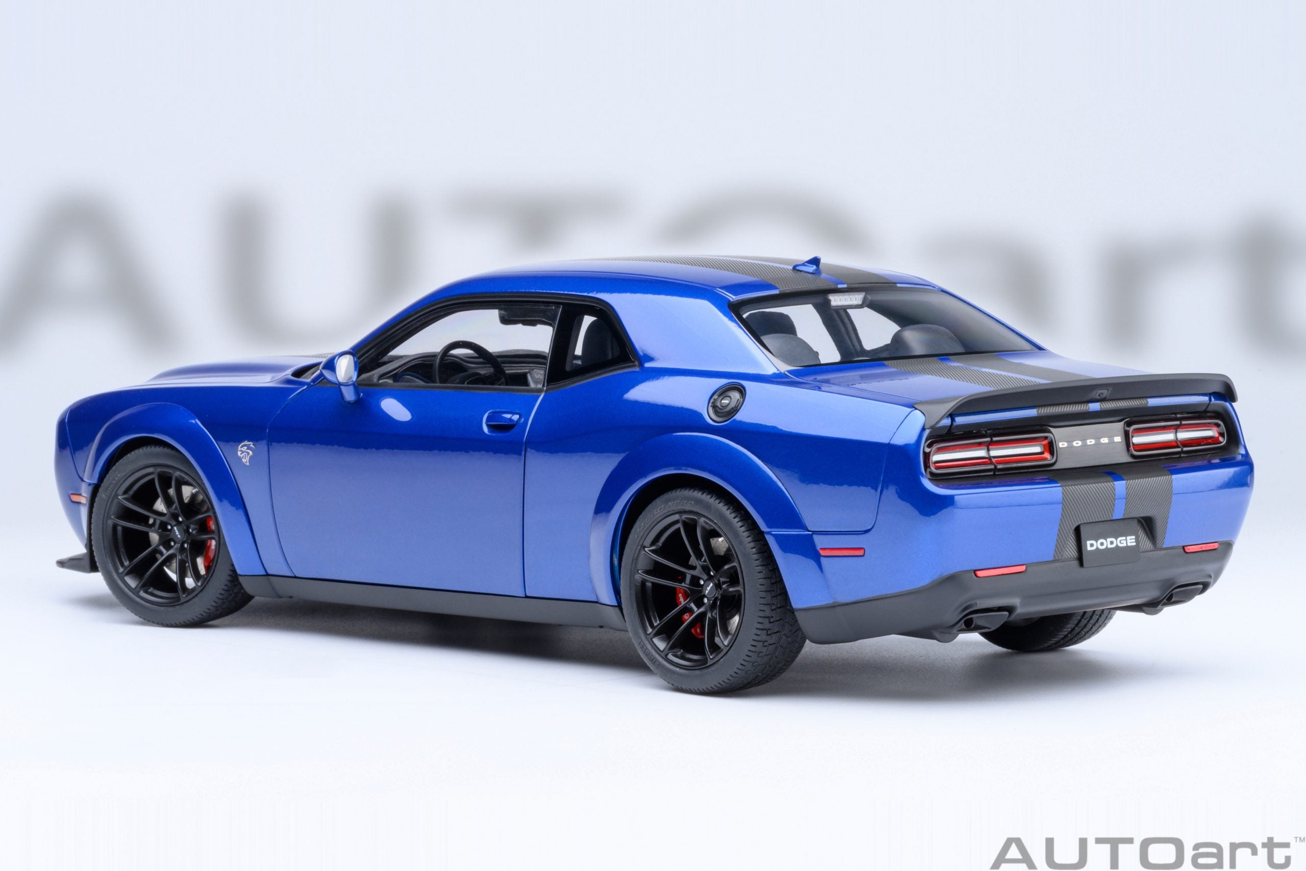AutoArt 1:18- Dodge Challenger SRT Jailbreak 2022 (Indigo Blue) AA71763