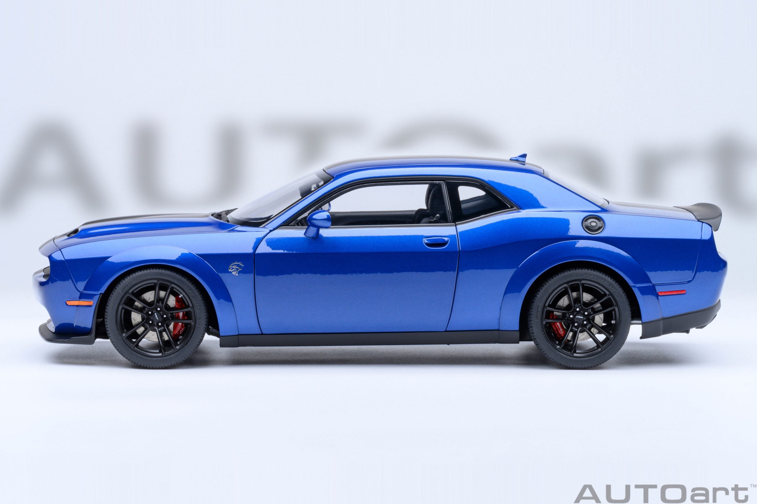 AutoArt 1:18- Dodge Challenger SRT Jailbreak 2022 (Indigo Blue) AA71763
