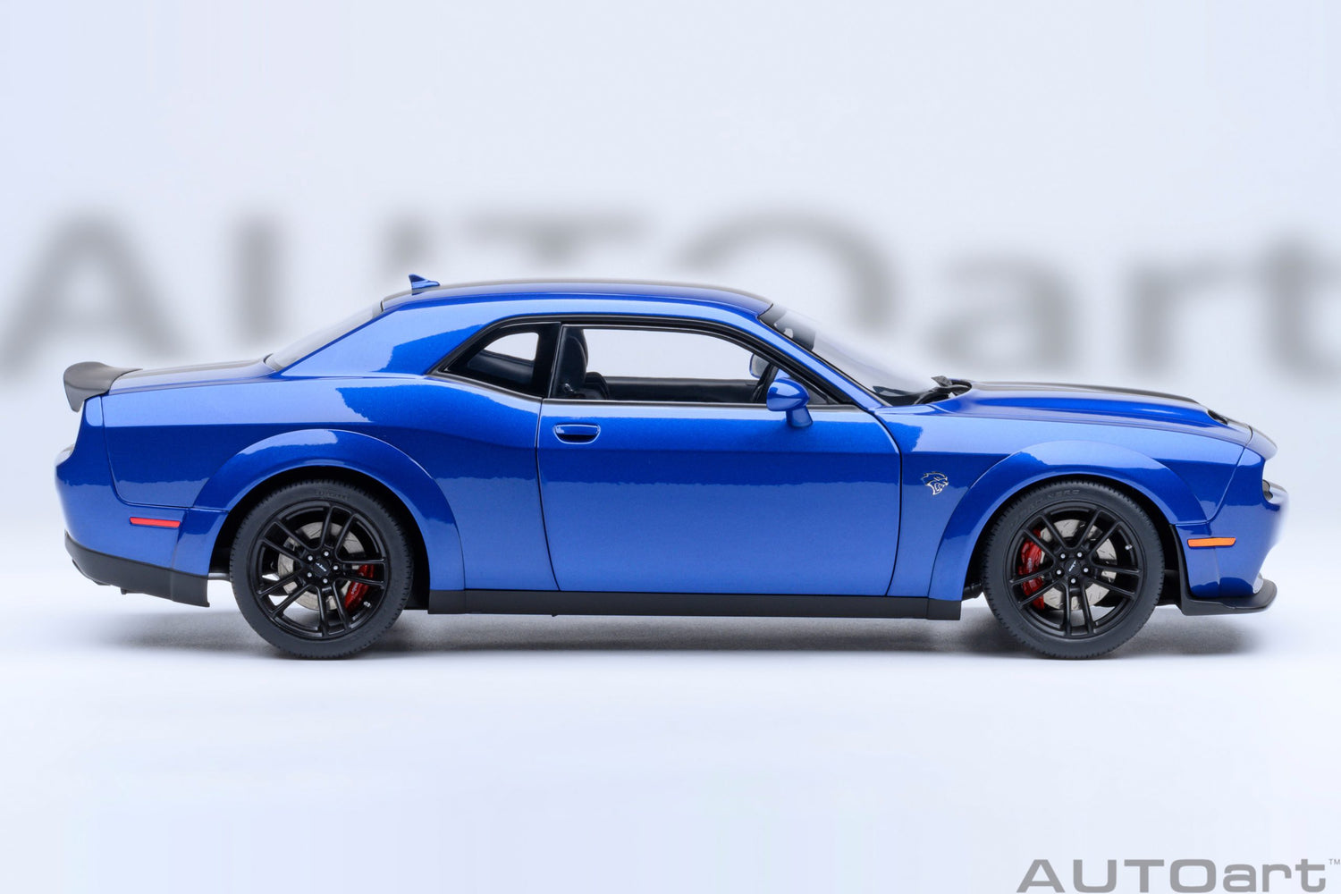 AutoArt 1:18- Dodge Challenger SRT Jailbreak 2022 (Indigo Blue) AA71763