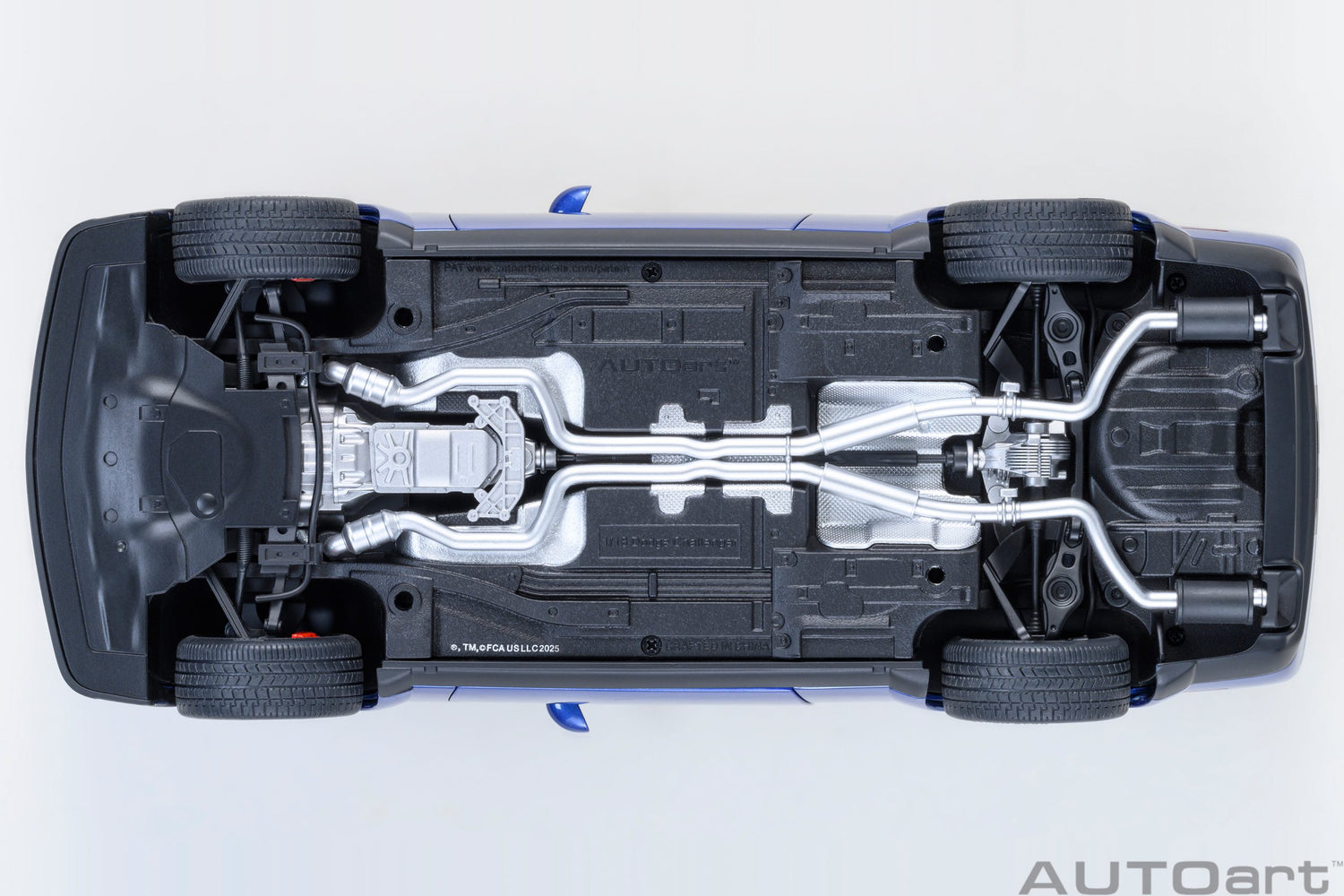 AutoArt 1:18- Dodge Challenger SRT Jailbreak 2022 (Indigo Blue) AA71763