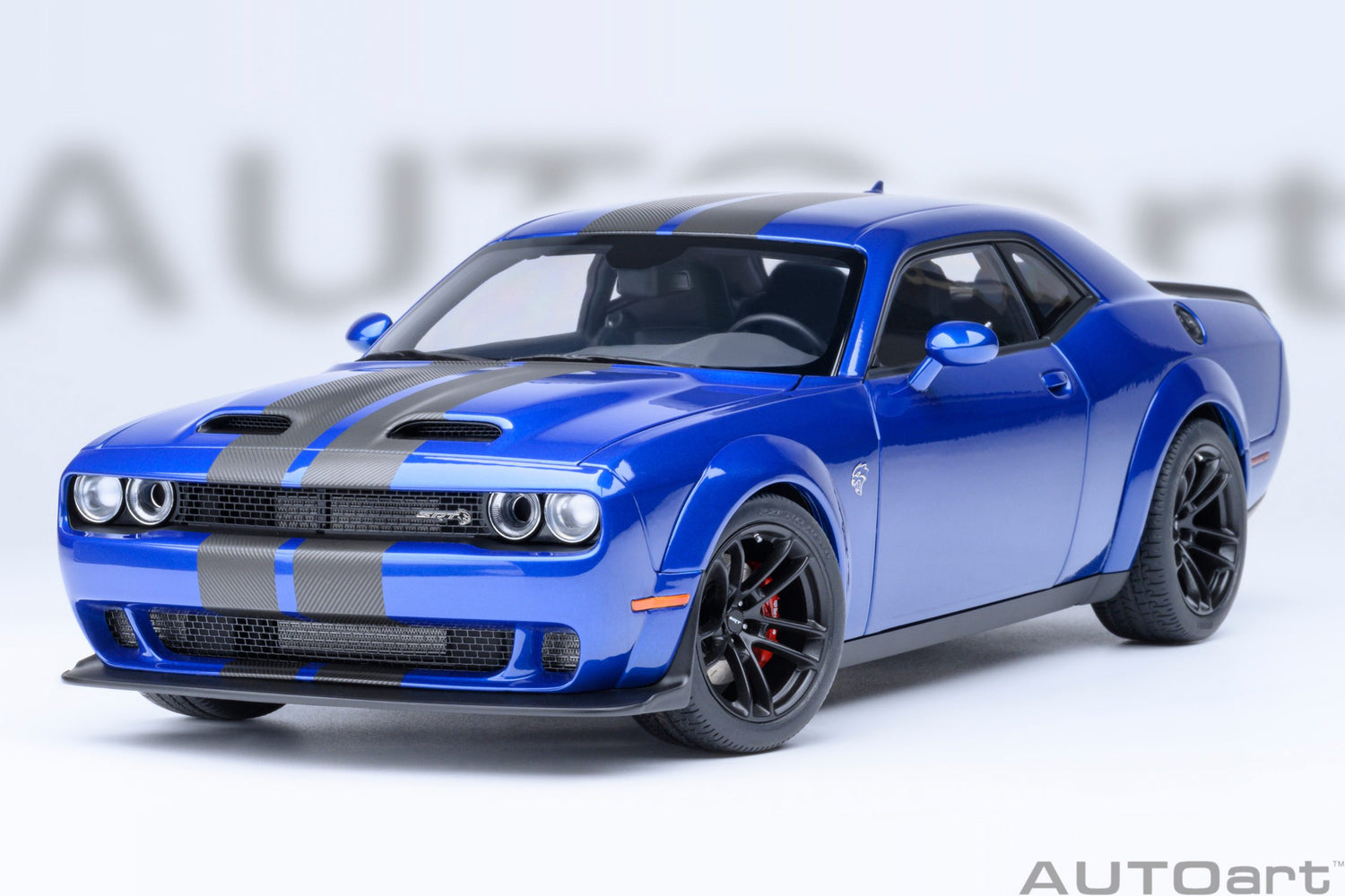 AutoArt 1:18- Dodge Challenger SRT Jailbreak 2022 (Indigo Blue) AA71763