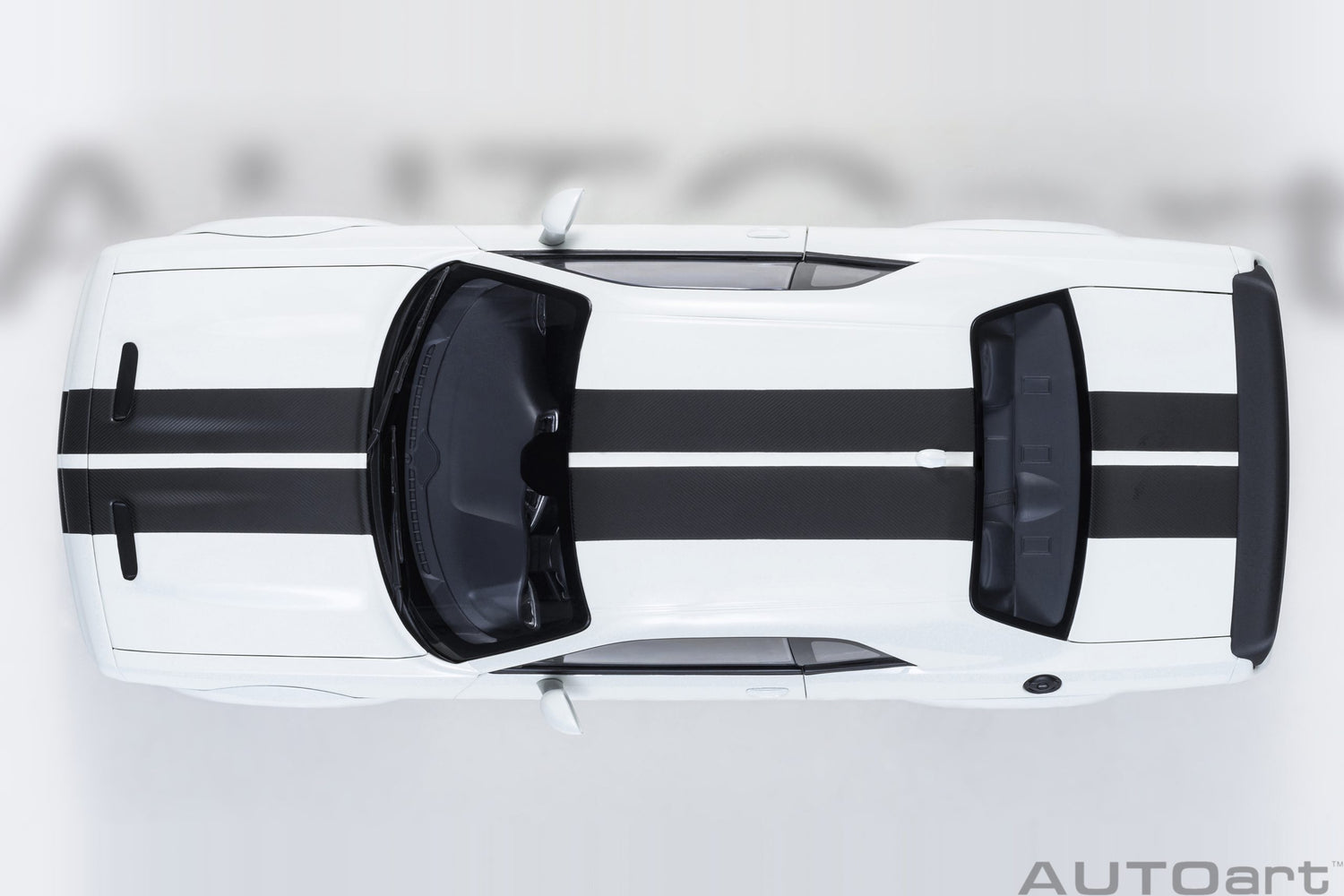 AutoArt 1:18- Dodge Challenger SRT Superstock 2023 (Knuckle White) AA71766