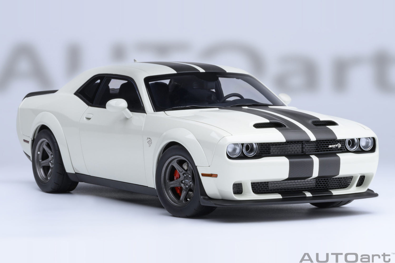 AutoArt 1:18- Dodge Challenger SRT Superstock 2023 (Knuckle White) AA71766