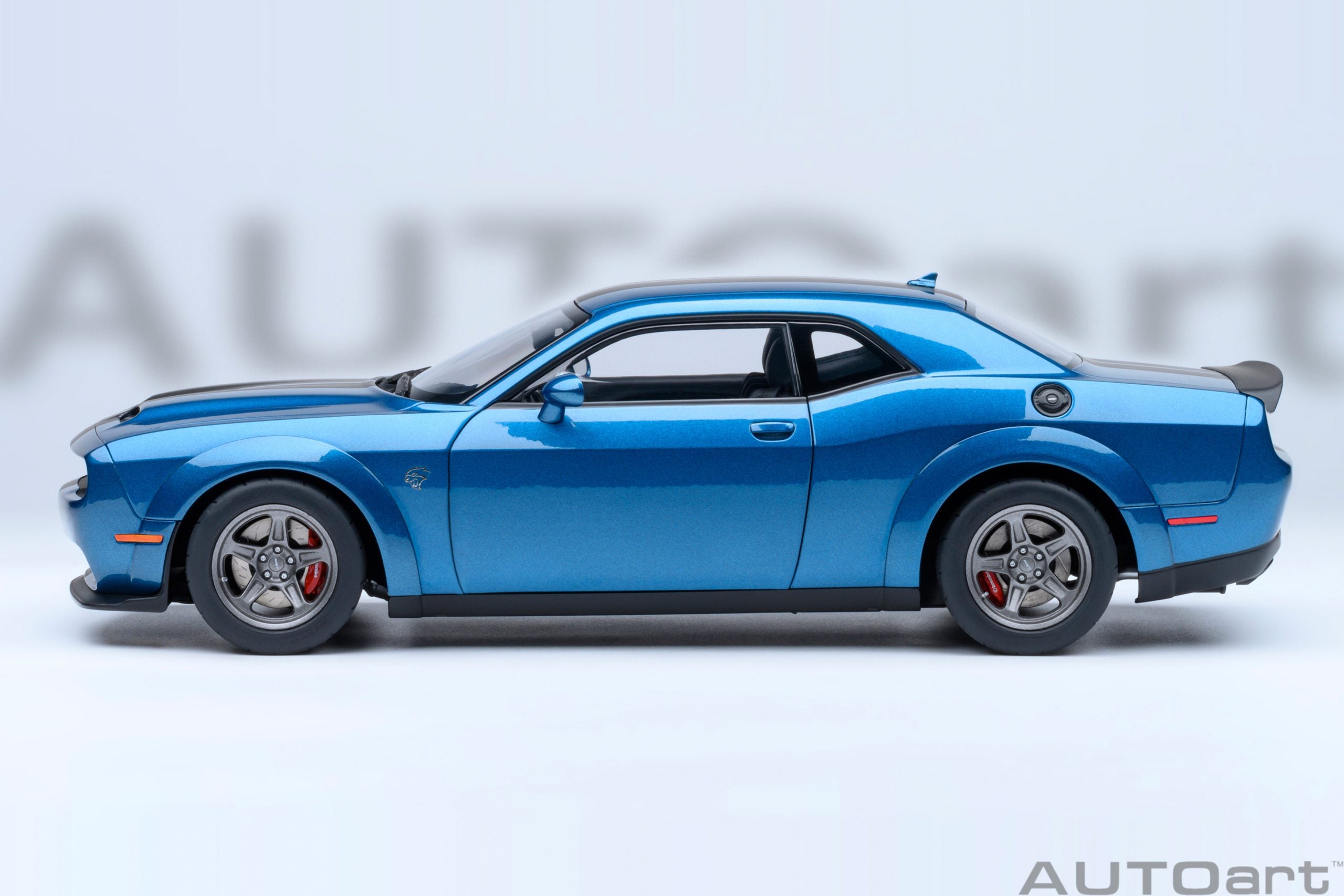 AutoArt 1:18-Dodge Challenger SRT Superstock 2023 (Frostbite) AA71767
