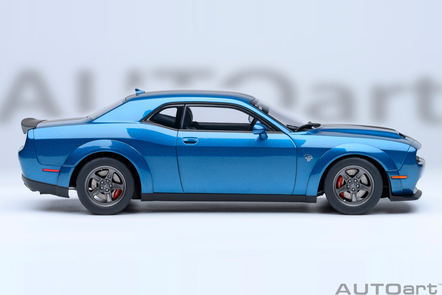 AutoArt 1:18-Dodge Challenger SRT Superstock 2023 (Frostbite) AA71767
