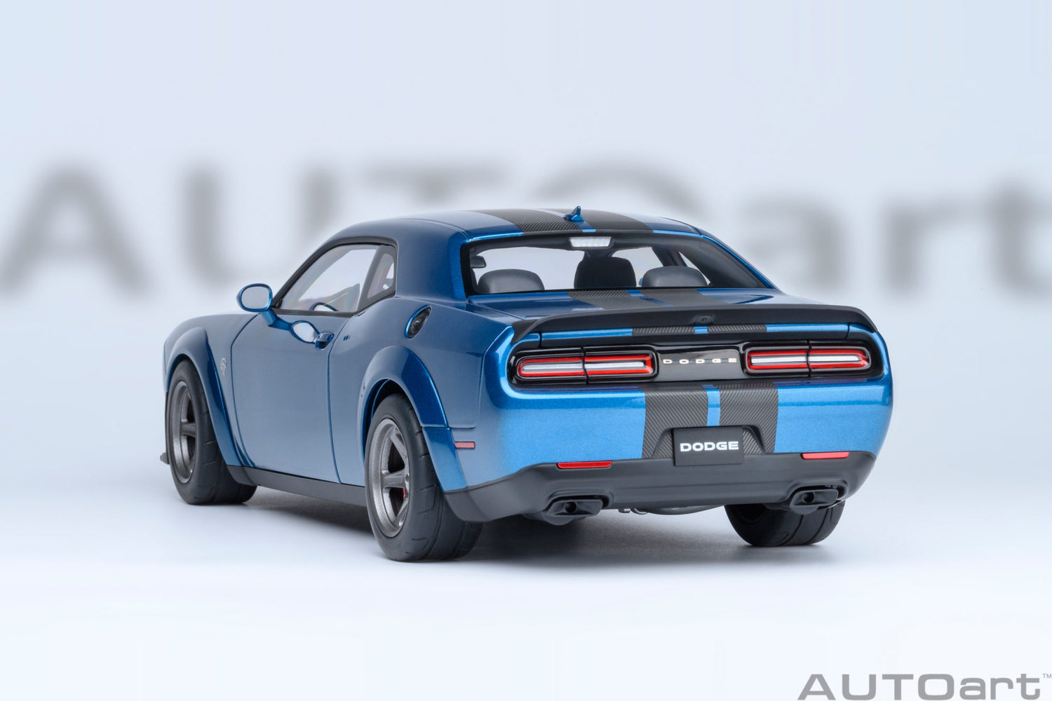 AutoArt 1:18-Dodge Challenger SRT Superstock 2023 (Frostbite) AA71767