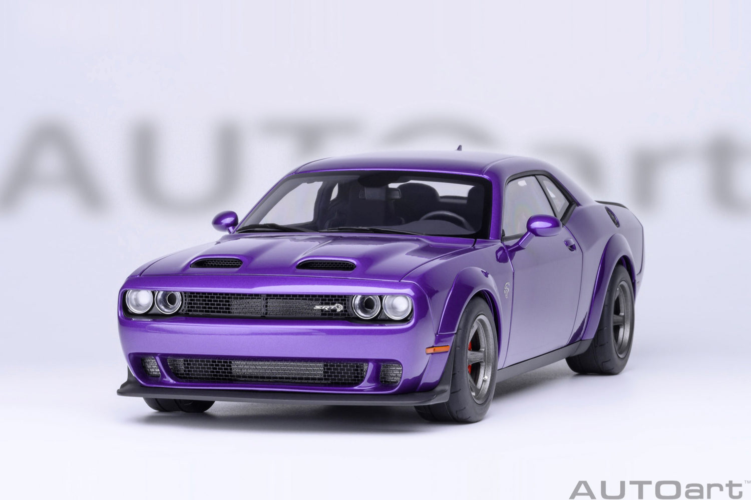 AutoArt 1:18-Dodge Challenger SRT Superstock 2023 (Plum Crazy) AA71768