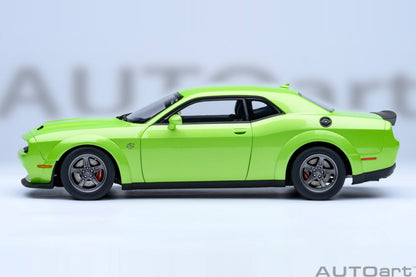 AutoArt 1:18-Dodge Challenger SRT Superstock 2023 (Sublime) AA71769