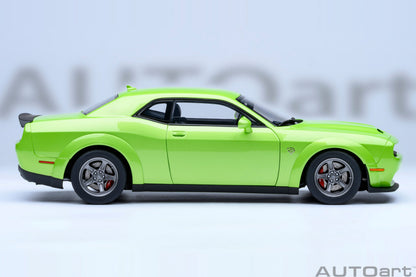AutoArt 1:18-Dodge Challenger SRT Superstock 2023 (Sublime) AA71769