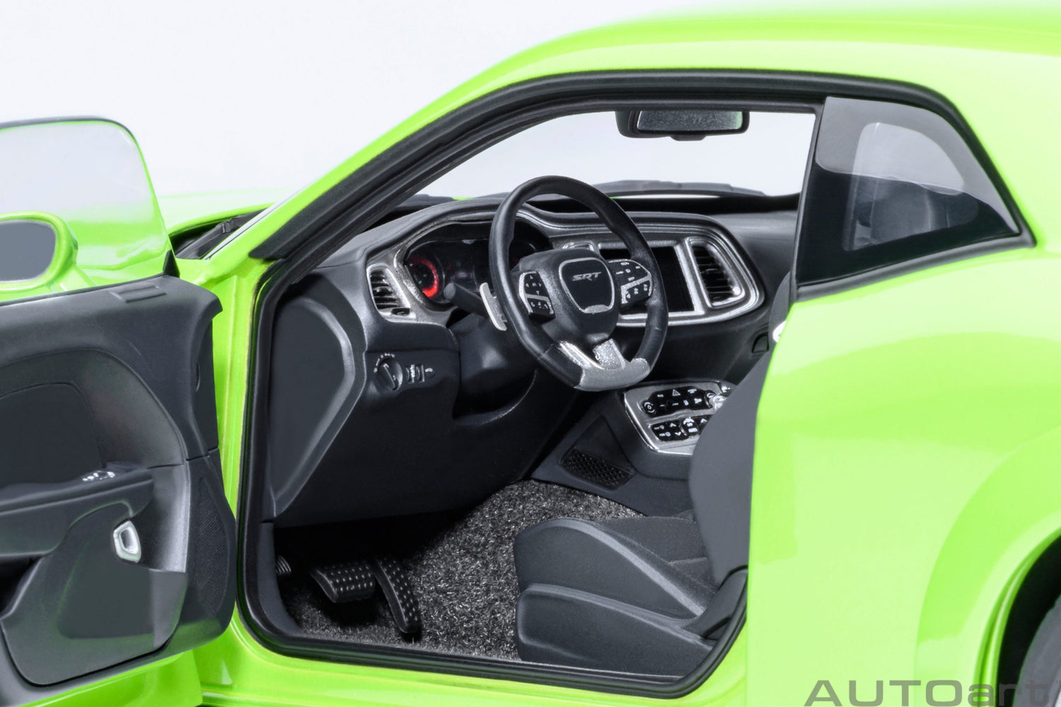 AutoArt 1:18-Dodge Challenger SRT Superstock 2023 (Sublime) AA71769