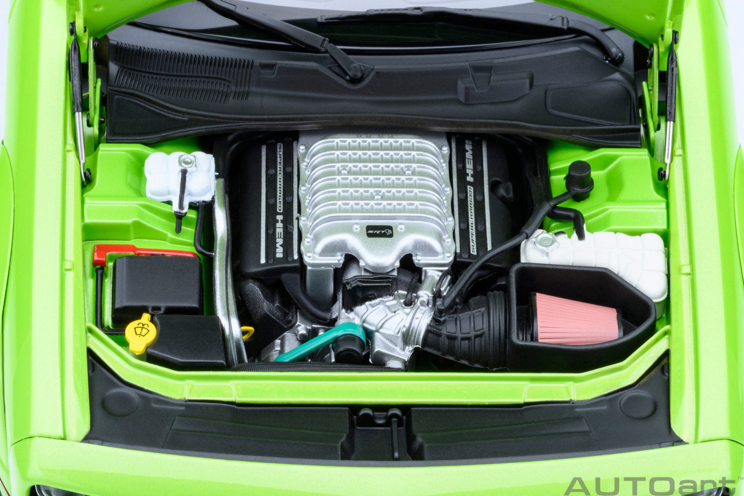 AutoArt 1:18-Dodge Challenger SRT Superstock 2023 (Sublime) AA71769