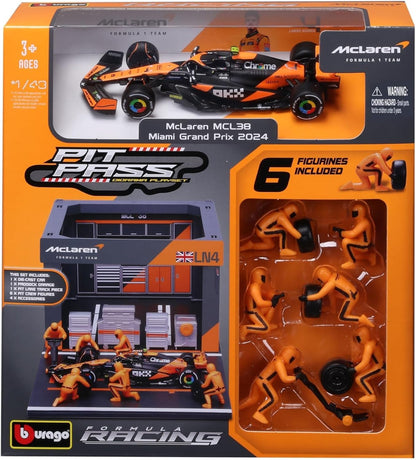Bburago Diorama-1:43-2024 Formula Race McLaren MCL38 Pit Pass Paddock Set, Norris 