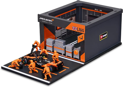 Bburago Diorama-1:43-2024 Formula Race McLaren MCL38 Pit Pass Paddock Set, Norris 