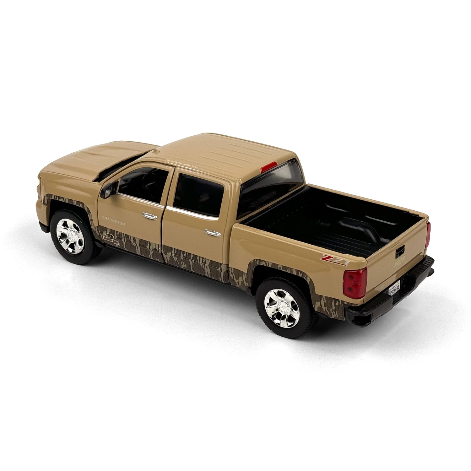 Mossy Oak 2017 Chevrolet Silverado Z71 (1:27)