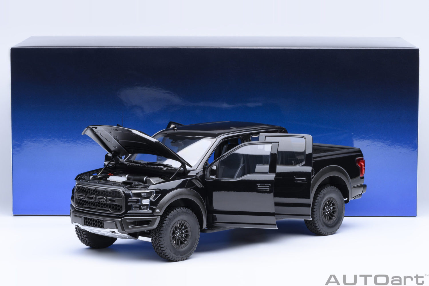 AutoArt 1:18-Ford F-150 Raptor Supercrew 2019 (Agate Black) AA72947
