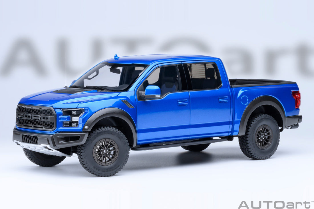 AutoArt 1:18-Ford F-150 Raptor Supercrew 2019 (Velocity Blue) AA72949