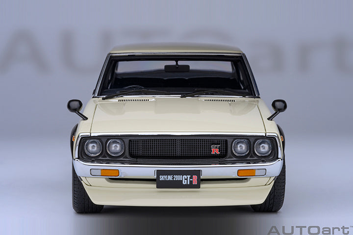 NISSAN SKYLINE 2000 GT-R (KPGC110) TUNED VERSION (WHITE)